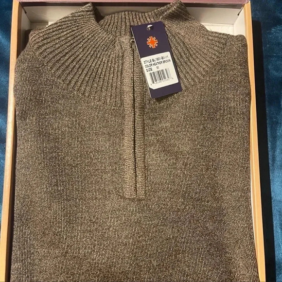Sweater by Billy London 1/4 zip - Picture 5 of 5
